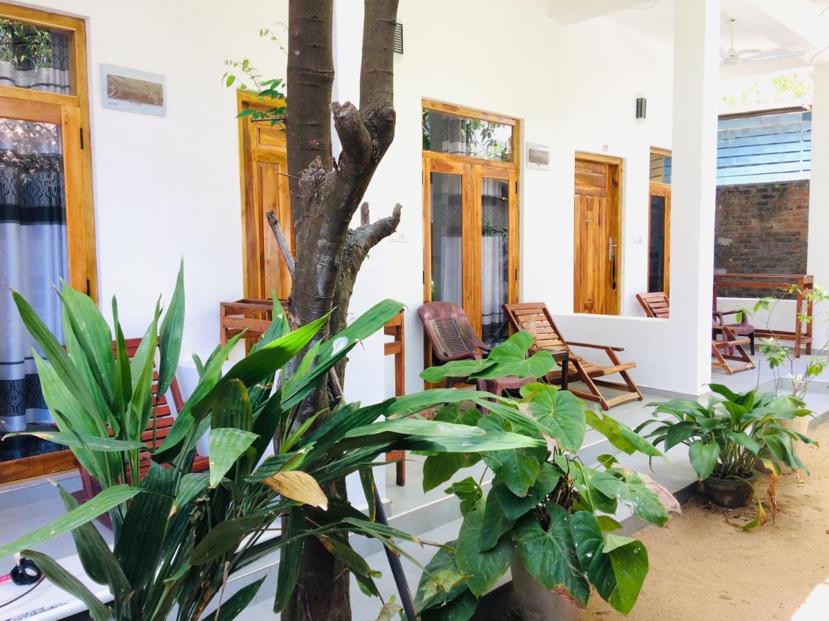 Tropicana Home Stay Arugam Bay Eksteriør billede