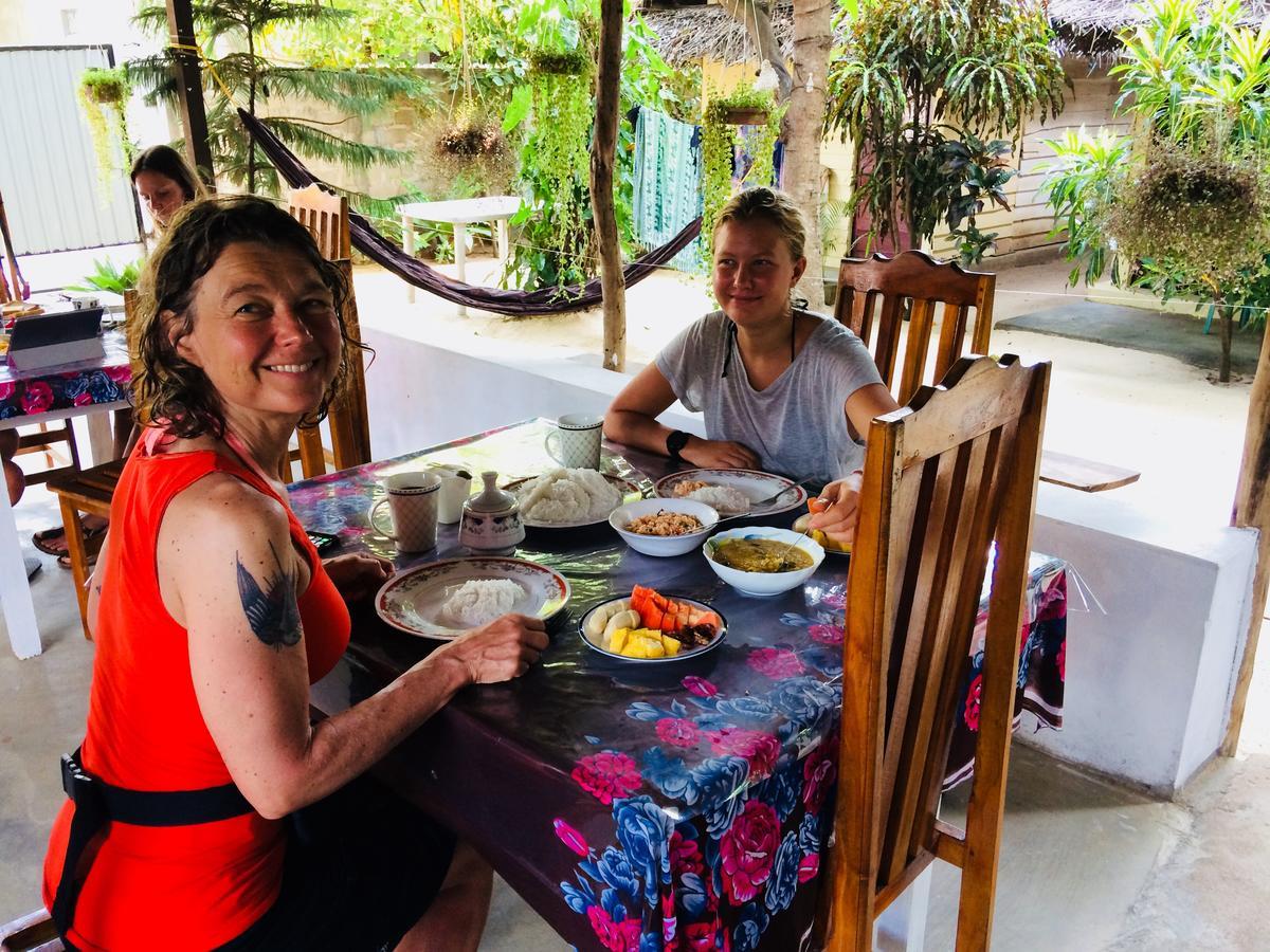 Tropicana Home Stay Arugam Bay Eksteriør billede