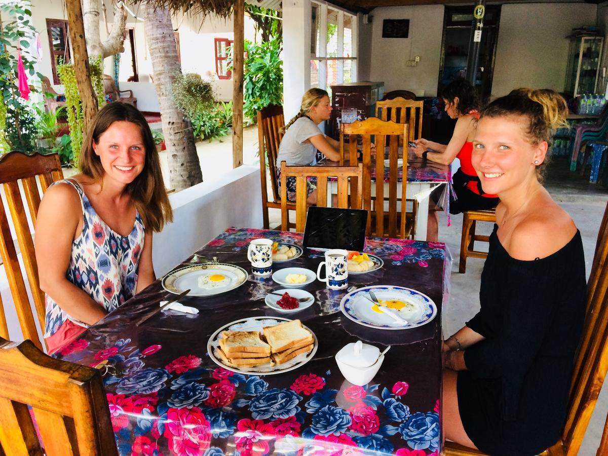 Tropicana Home Stay Arugam Bay Eksteriør billede