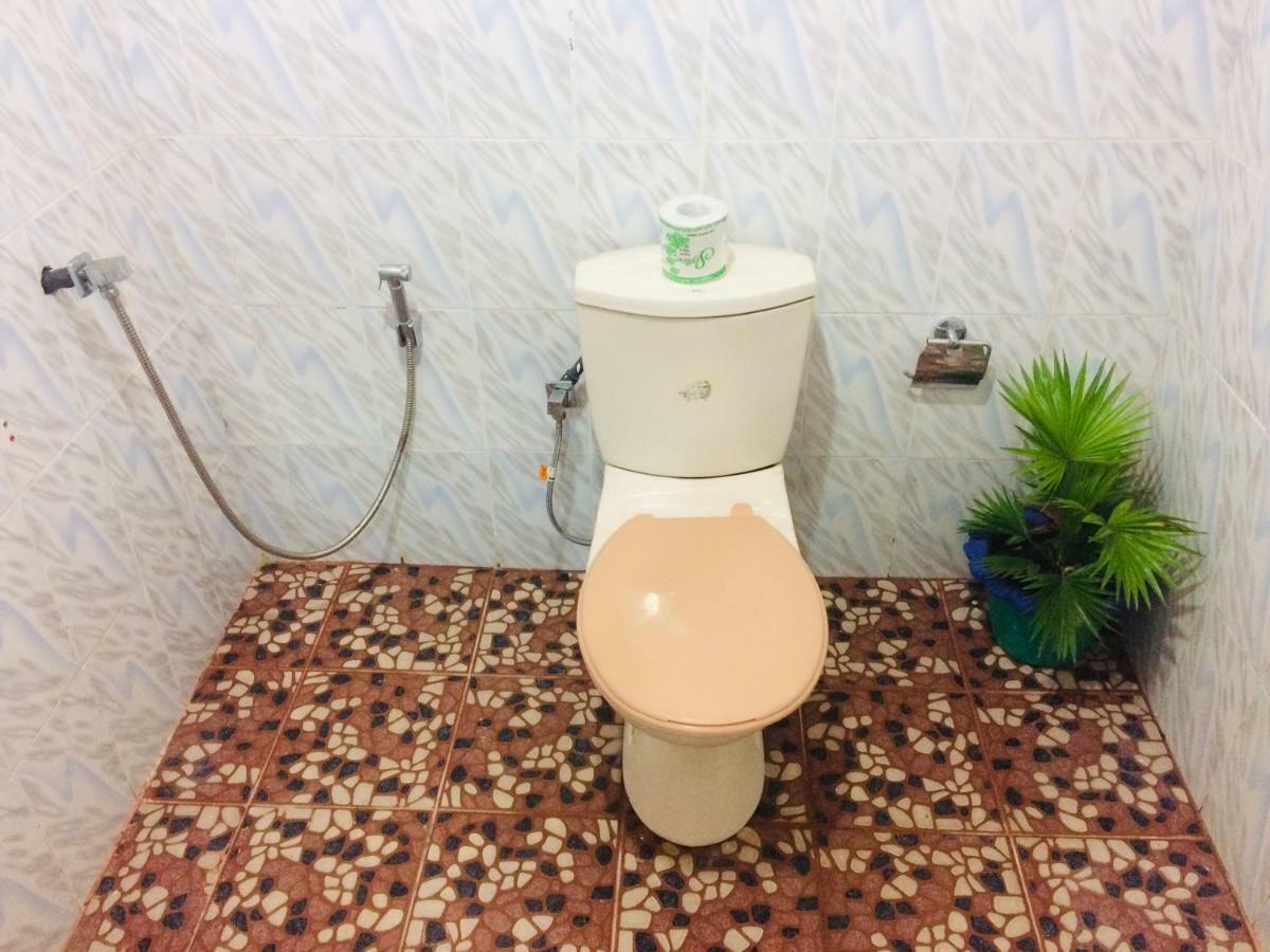 Tropicana Home Stay Arugam Bay Eksteriør billede